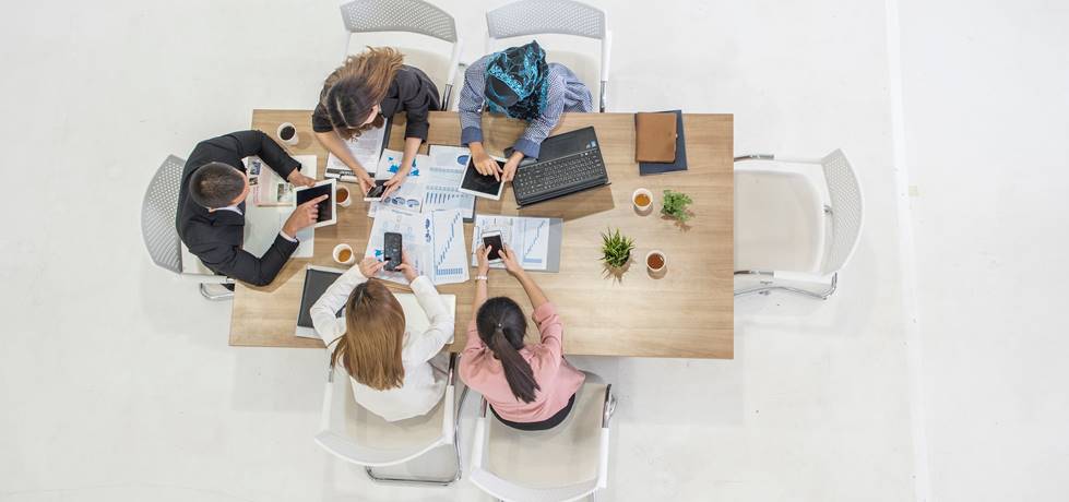 Pessoas de negócios fazendo planejamento