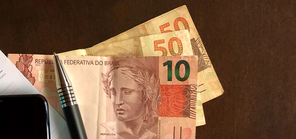 90% dos brasileiros ganham menos de 3500 reais por mês